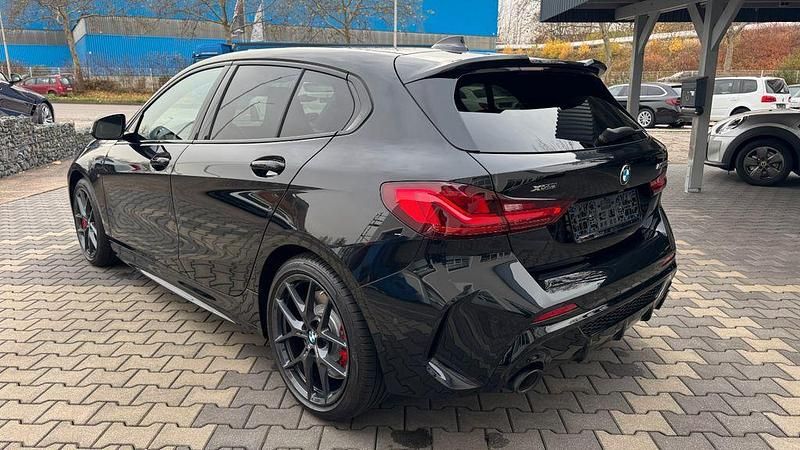 Gebraucht BMW M135 Performance 306 PS (225 kW) 2024 Schwarz Kleinwagen