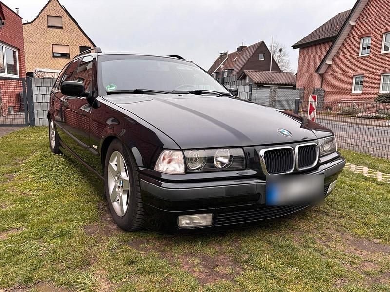 Gebraucht BMW 323 170 PS (125 kW) 1998 Schwarz Kombi