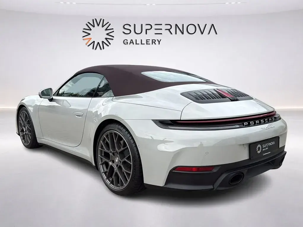 Gebraucht Porsche 911 Carrera Cabriolet 394 PS (289 kW) 2025 Grau Cabrio