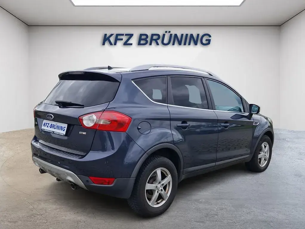 Usado Ford Kuga Titanium 136 HP (100 kW) 2010 Cinzento SUV