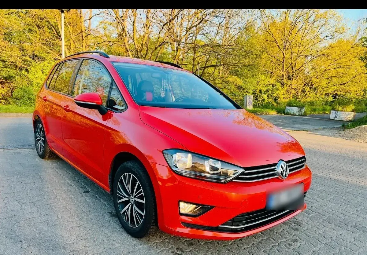 Gebraucht VW Golf VII 110 PS (80 kW) 2016 Orange Limousine