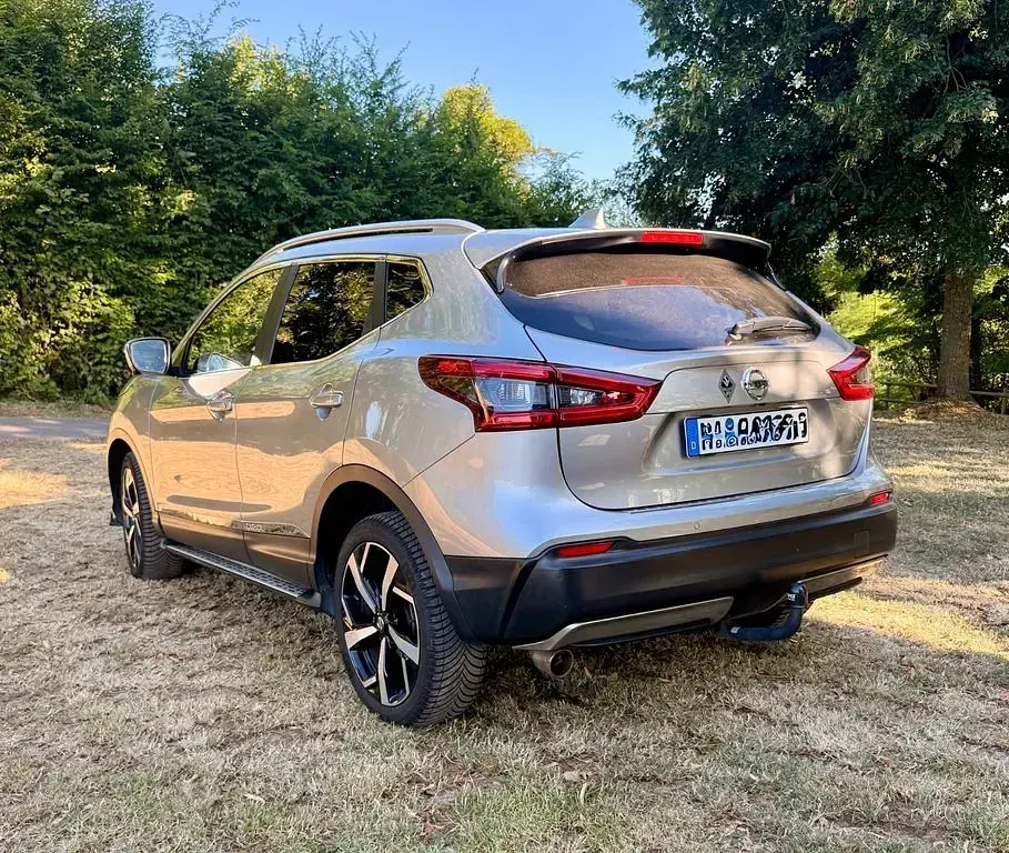 Gebraucht Nissan Qashqai 360º 159 PS (116 kW) 2019 Silber SUV