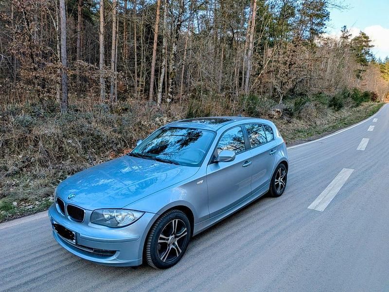 Gebraucht BMW 116 Advantage 122 PS (89 kW) 2010 Blau Kleinwagen
