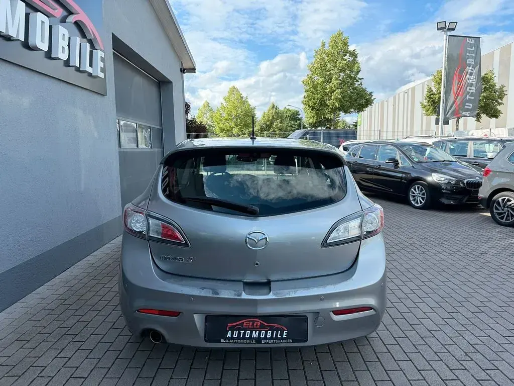 Gebraucht Mazda 3 Edition 105 PS (77 kW) 2011 Silber Limousine
