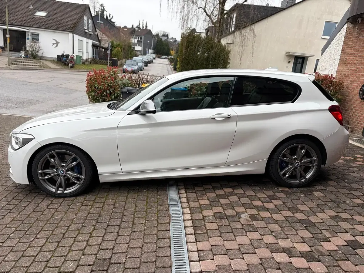 Gebraucht BMW M135 M Performance 320 PS (235 kW) 2013 Weiß Kleinwagen
