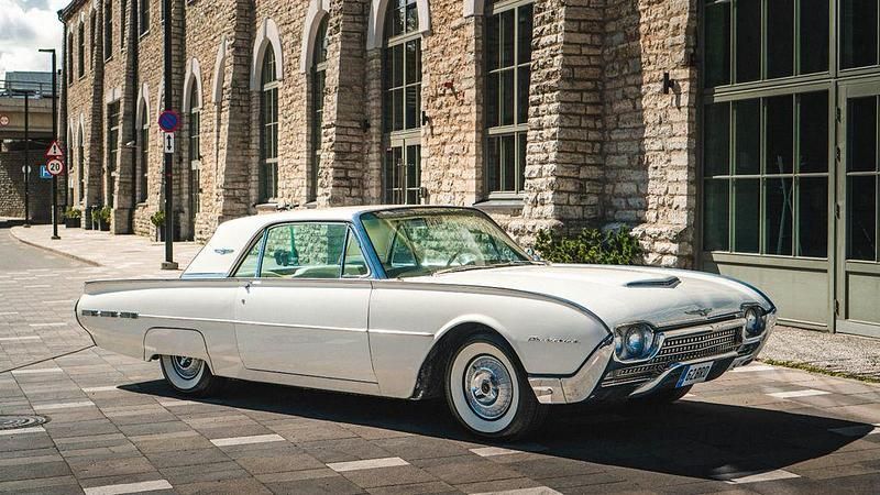 Weiß Gebraucht 1962 Ford Thunderbird | 16.800 € - Bild 1/4