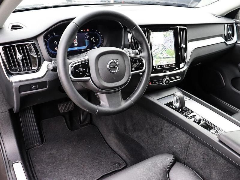 Gebraucht Volvo V60 Plus 197 PS (144 kW) 2025 Grau Kombi