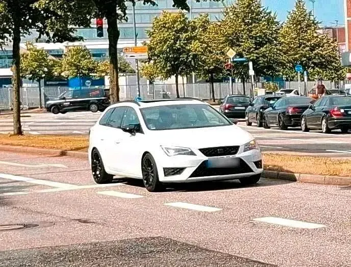 Gebraucht Seat Leon ST CUPRA 265 PS (194 kW) 2016 Weiß Kombi