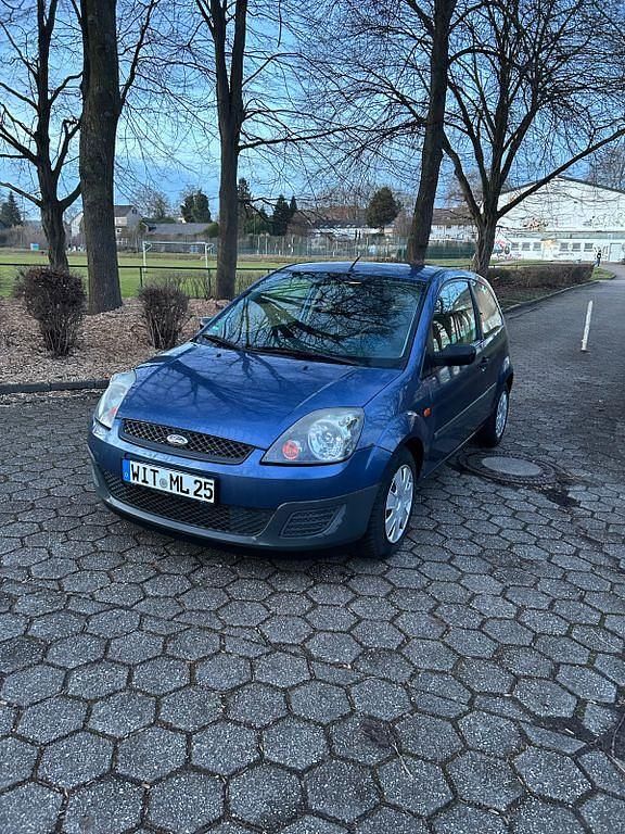 Gebraucht Ford Fiesta 60 PS (44 kW) 2006 Blau Kleinwagen