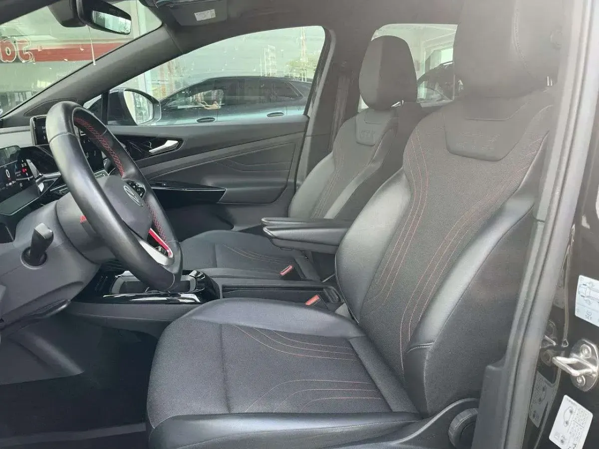 Gebraucht VW ID.4 GTX 219 kW (299 PS) 2023 Grenadillschwarz (metallic) SUV