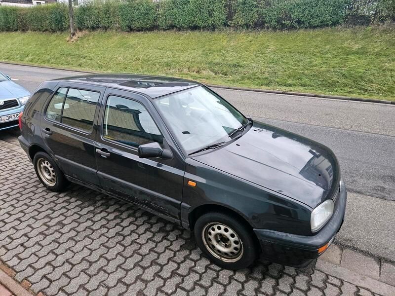 Schwarz Gebraucht 1993 VW Golf III Kleinwagen | 400 € - Bild 1/4