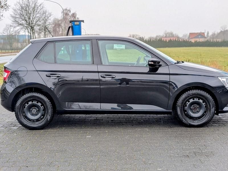 Gebraucht Skoda Fabia Ambition 95 PS (69 kW) 2017 Schwarz Kleinwagen