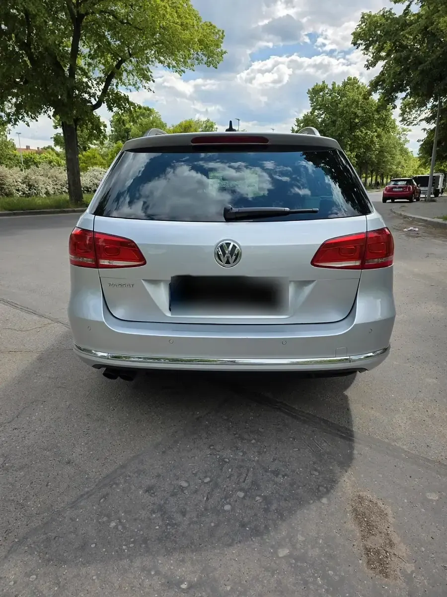 Gebraucht VW Passat 140 PS (102 kW) 2012 Silber Kombi