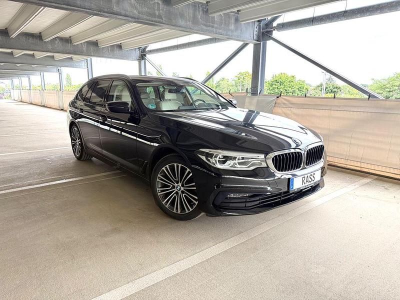 Schwarz Gebraucht 2020 BMW 520 M Sport Limousine | 29.890 € (Fairer Preis) - Bild 1/4