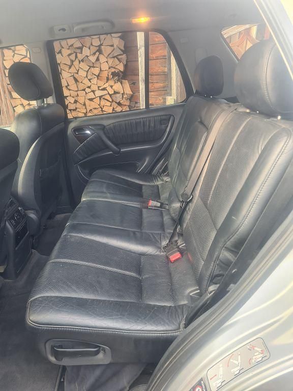 Gebraucht Mercedes ML500 292 PS (214 kW) 2001 Silber SUV