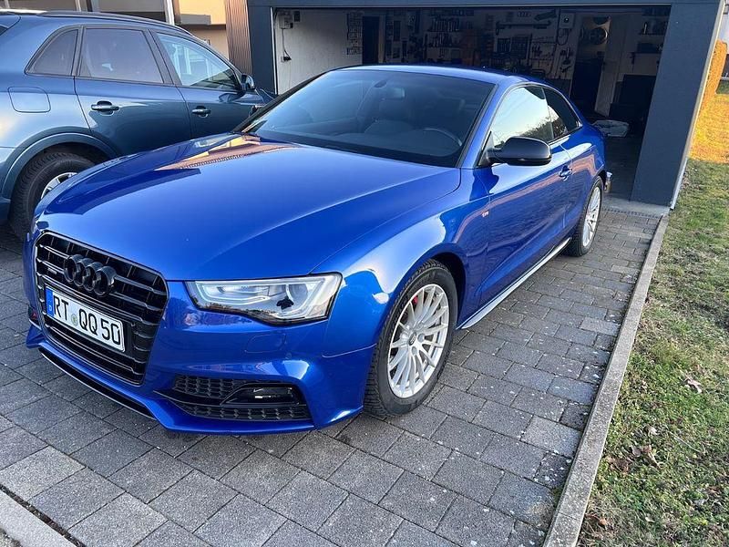 Gebraucht Audi A5 Sport 190 PS (139 kW) 2016 Blau Coupé