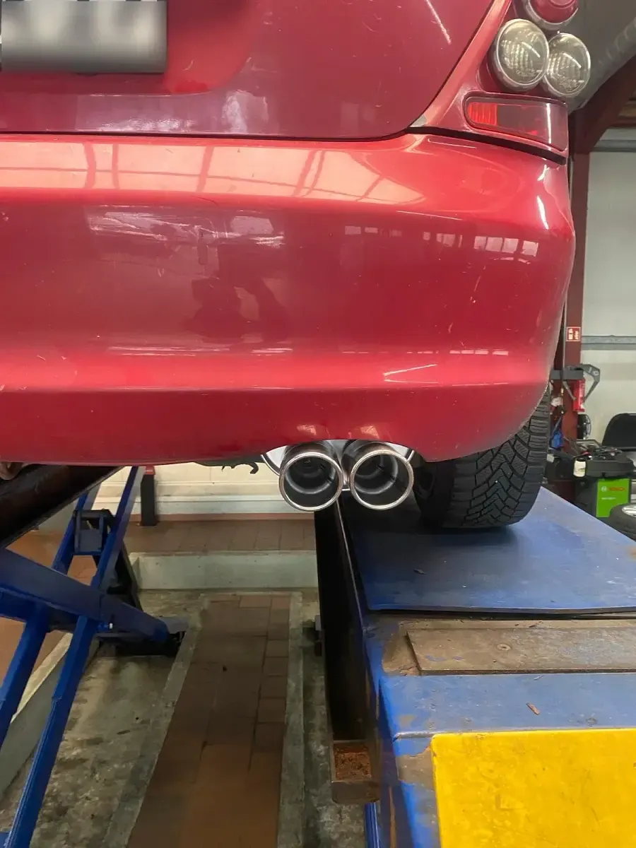 Gebraucht Honda Civic 110 PS (80 kW) 2005 Rot Kleinwagen