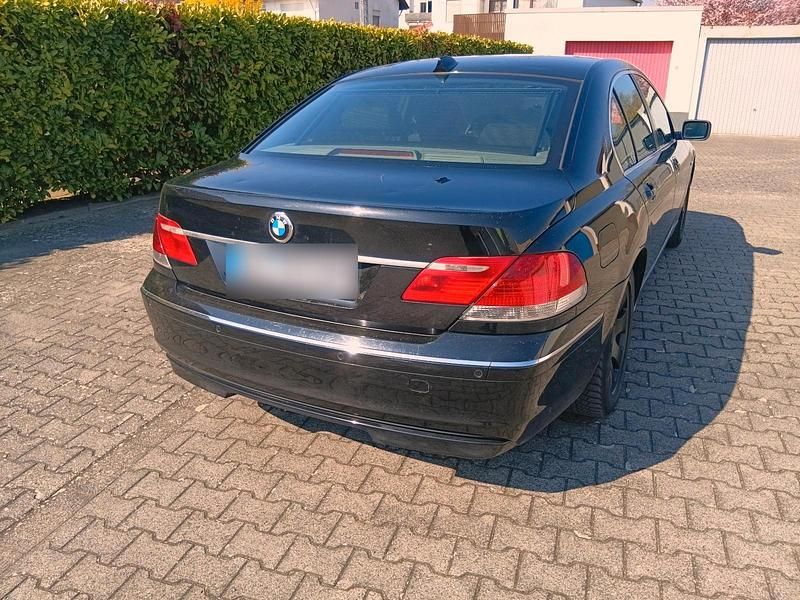 Gebraucht BMW 730 224 PS (164 kW) 2006 Schwarz Limousine