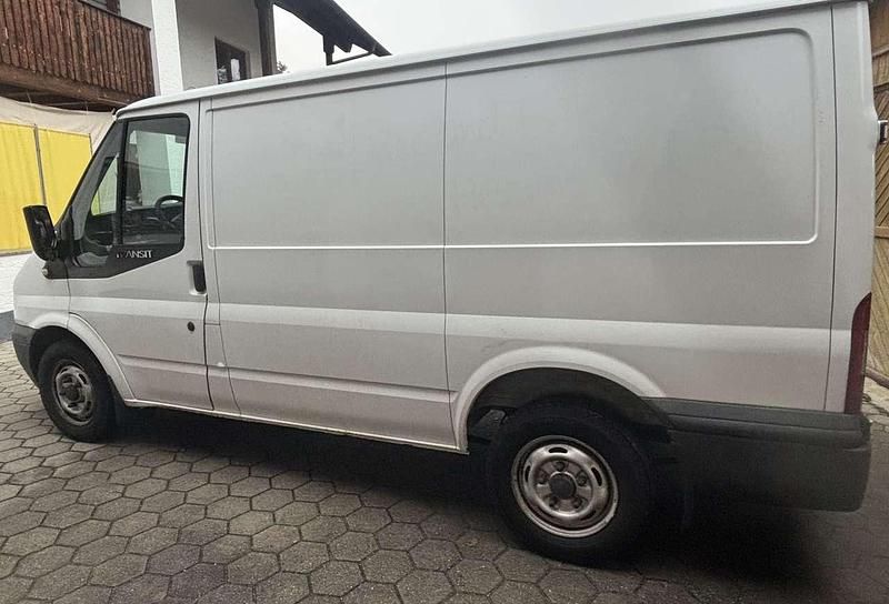 Gebraucht Ford Transit Custom 101 PS (74 kW) 2013 Weiß Van