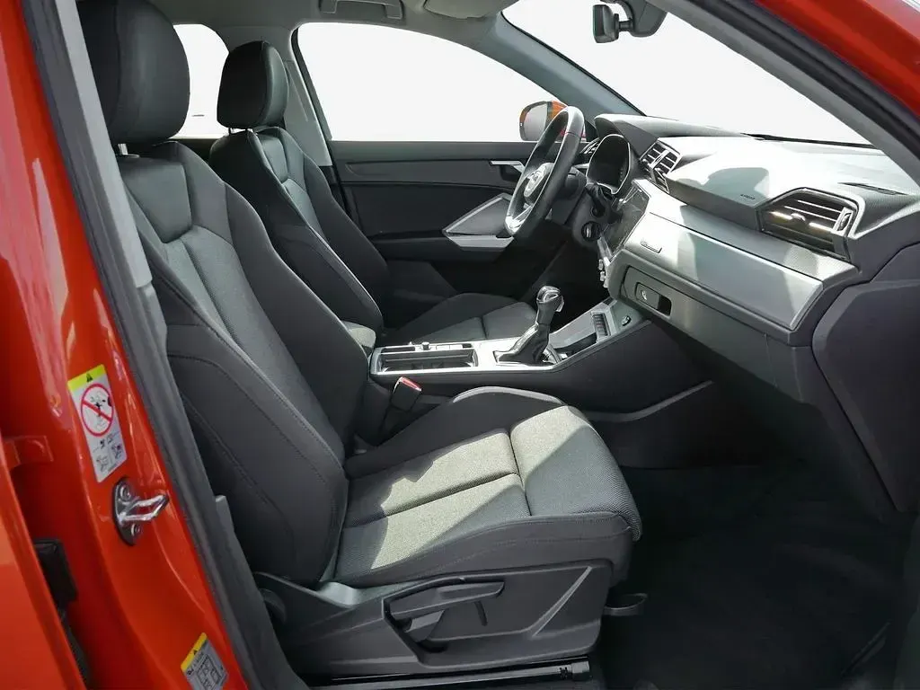 Gebraucht Audi Q3 Sportback S-Line 150 PS (110 kW) 2023 Pulsorange SUV
