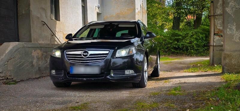 Schwarz Gebraucht 2013 Opel Insignia OPC Kombi | 4.999 € (Fairer Preis) - Bild 1/4