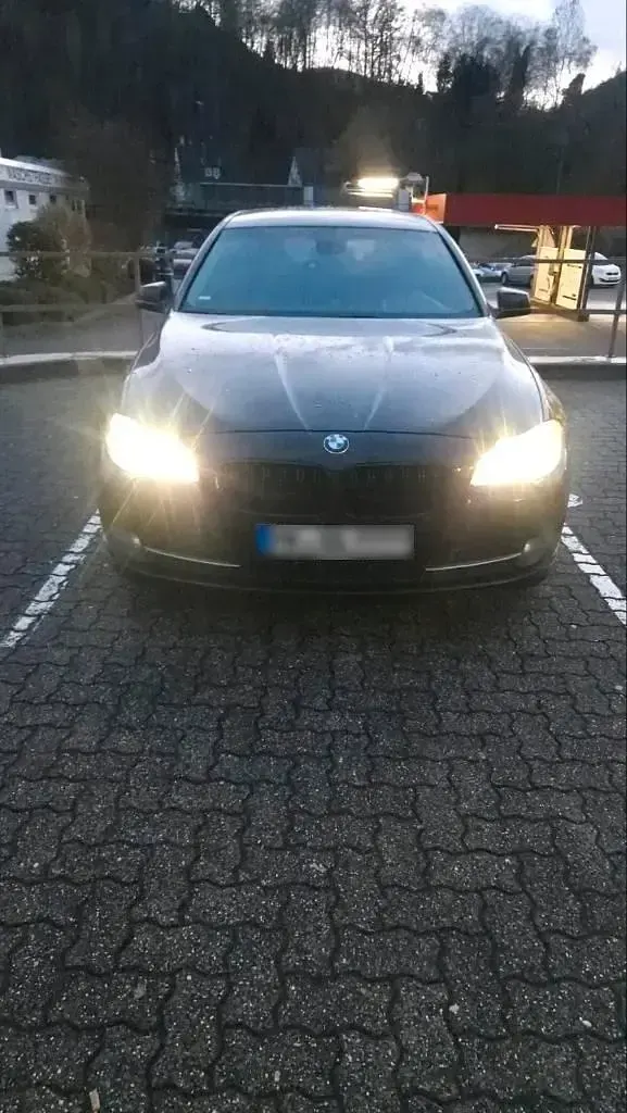 Gebraucht BMW 530 245 PS (180 kW) 2011 Schwarz Limousine