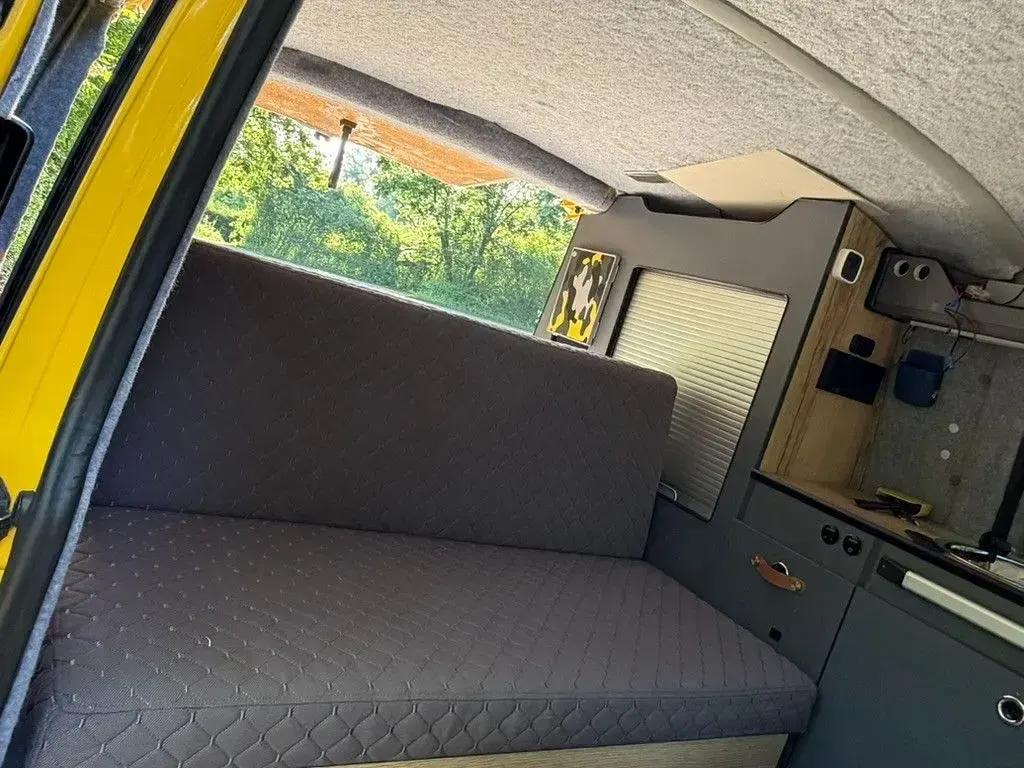 Gebraucht VW T5 84 PS (61 kW) 2009 Gelb Van