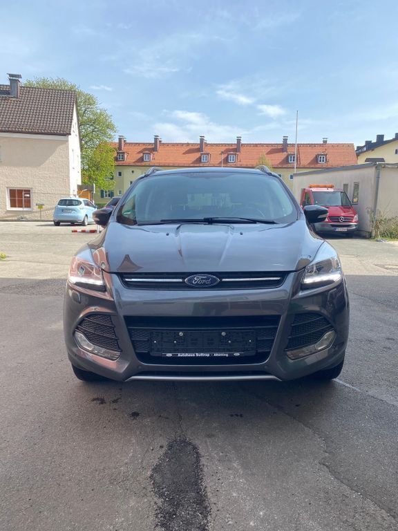 Magneticgrau (metallic) Gebraucht 2016 Ford Kuga Trend SUV | 9.500 € (Superpreis) - Bild 1/4