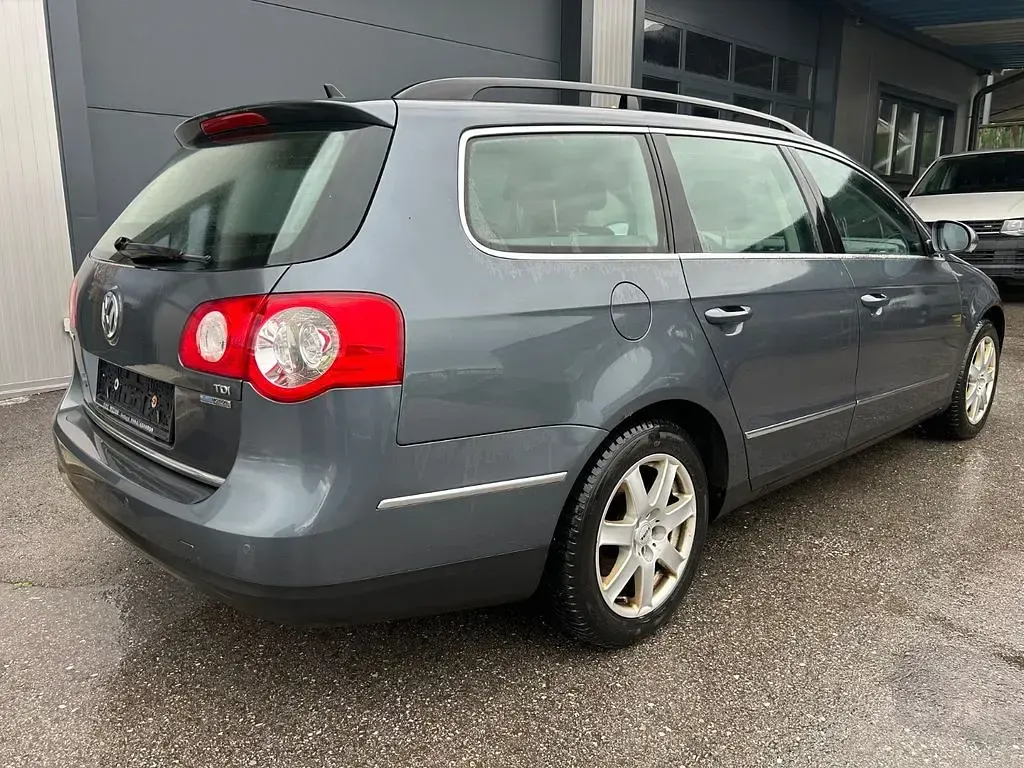 Gebraucht VW Passat Comfortline 105 PS (77 kW) 2009 Grau Limousine