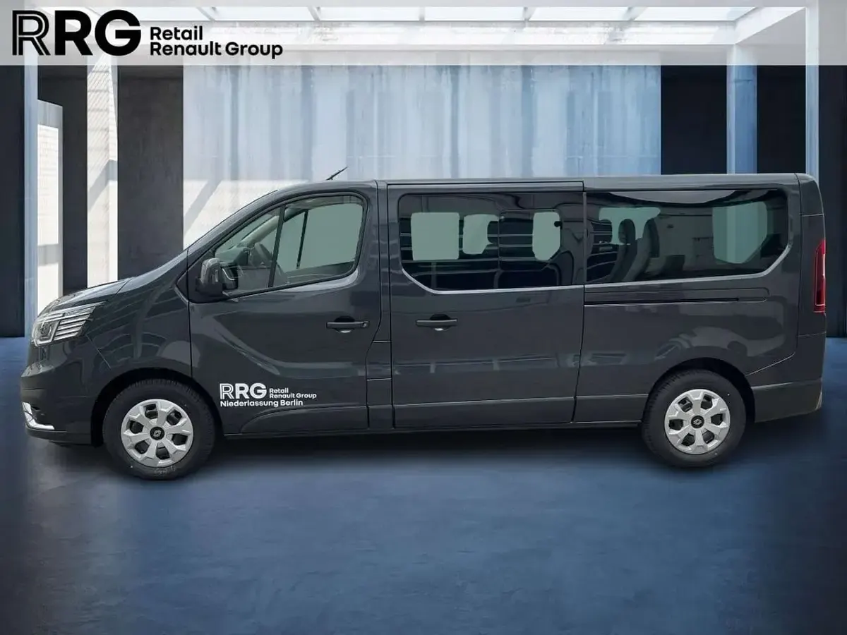 Gebraucht Renault Trafic Evolution 170 PS (125 kW) 2025 Kometengrau metallic Van / Kleinbus