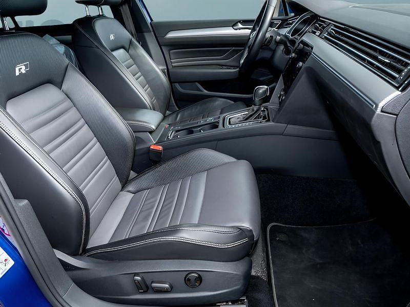 Gebraucht VW Passat 190 PS (139 kW) 2020 Blau Limousine