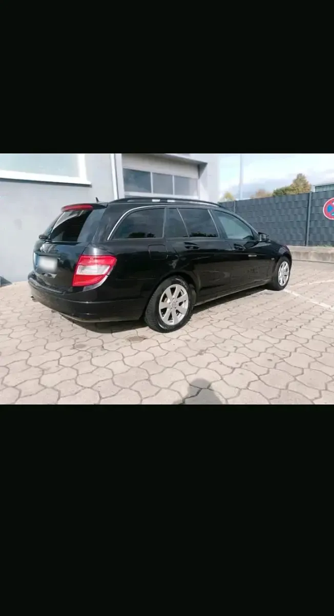 Usata Mercedes C220 170 CV (125 kW) 2010 Nero Station wagon