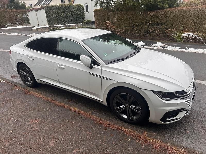 Gebraucht VW Arteon R-line 190 PS (139 kW) 2019 Weiß Kleinwagen