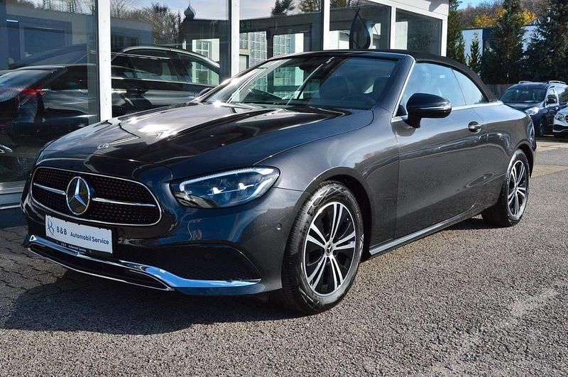 Grau Gebraucht 2021 Mercedes E200 Avantgarde Cabrio | 38.990 € (Guter Preis) - Bild 1/4