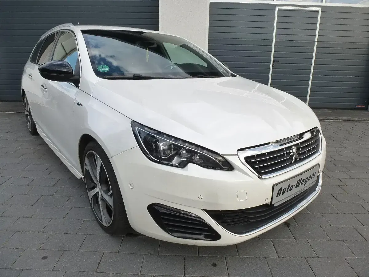 Gebraucht Peugeot 308 SW GT 179 PS (131 kW) 2015 Weiß Kombi
