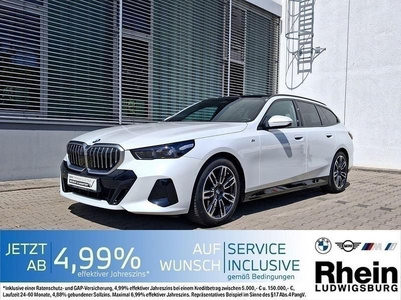 Weiß Gebraucht 2024 BMW 520 M Sport Limousine | 51.220 € (Superpreis) - Bild 1/4