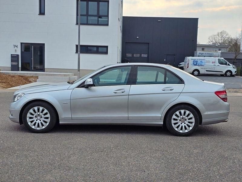 Gebraucht Mercedes C220 Elegance 170 PS (125 kW) 2007 Silber Limousine