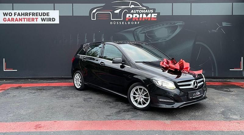 Schwarz Gebraucht 2015 Mercedes B200 Urban Van / Kleinbus | 7.990 € (Teuer) - Bild 1/3