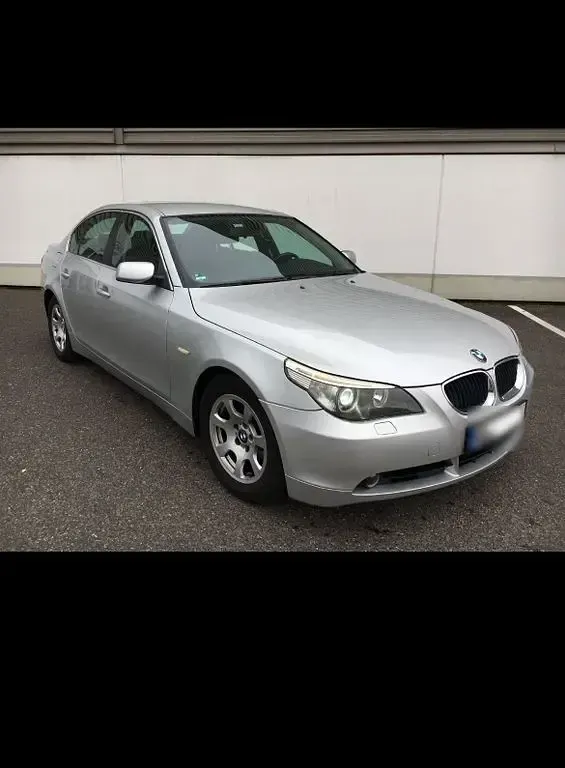 Gebraucht BMW 525 192 PS (141 kW) 2003 Silber Limousine