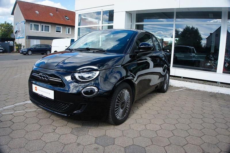 Schwarz Gebraucht 2023 Fiat 500e Icon Kleinwagen | 14.199 € (Guter Preis) - Bild 1/4