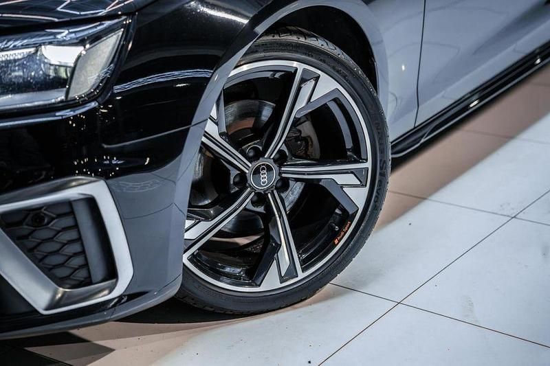 Gebraucht Audi A4 S-Line 163 PS (119 kW) 2023 Schwarz Kombi