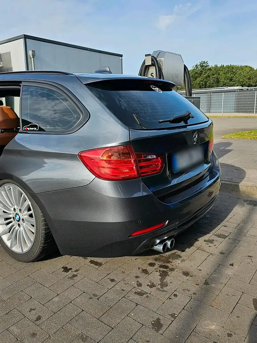 Gebraucht BMW 325 Luxury Line 218 PS (160 kW) 2014 Grau Kombi