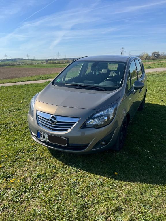 Beige Gebraucht 2012 Opel Meriva Color Edition Van / Kleinbus | 5.499 € (Guter Preis) - Bild 1/4