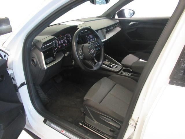Gebraucht Audi A3 S-Line 150 PS (110 kW) 2022 Weiß Limousine