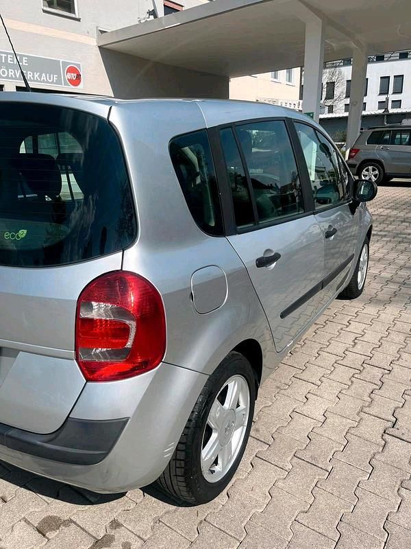 Second-hand Renault Modus 100 CP (73 kW) 2008 Gri Monovolum