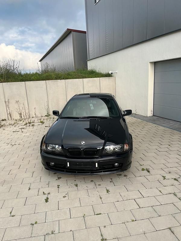 Schwarz Gebraucht 2001 BMW 325 Shadowline Coupé | 6.899 € (Fairer Preis) - Bild 1/4