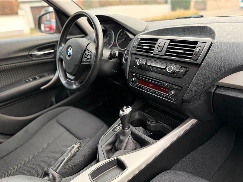 Gebraucht BMW 114 102 PS (75 kW) 2014 Orange Kleinwagen