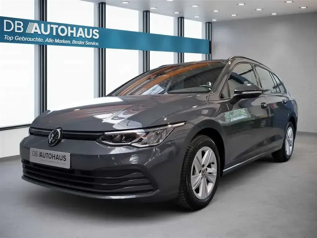 Gebraucht VW Golf VIII Life 110 PS (80 kW) 2024 Kombi