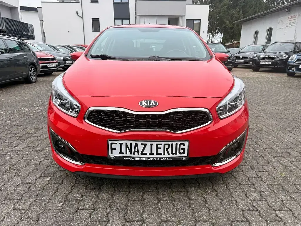 Gebraucht Kia Ceed Sport 128 PS (94 kW) 2017 Rot Kleinwagen