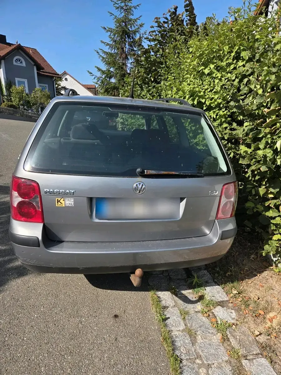 Gebraucht VW Passat 131 PS (96 kW) 2003 Grau Kombi